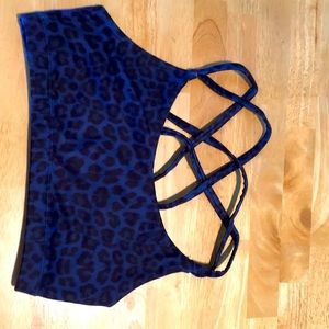 Leopard 🐆 print Sports bra